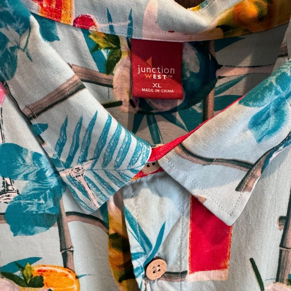 Junction west men's Hawaiian button up - Picture 3 of 7